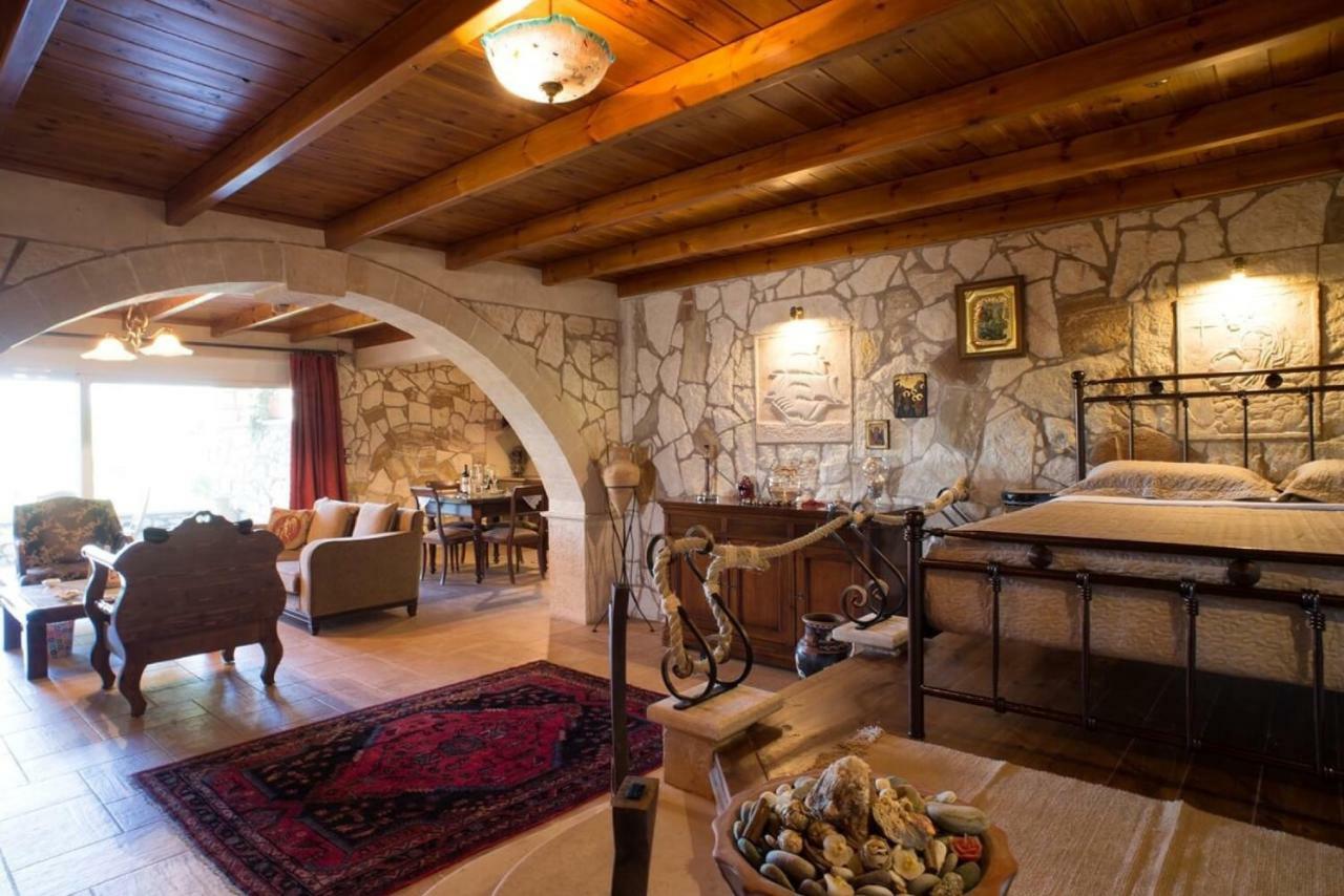Petrinolis Retreat Apartment Sitia  Luaran gambar