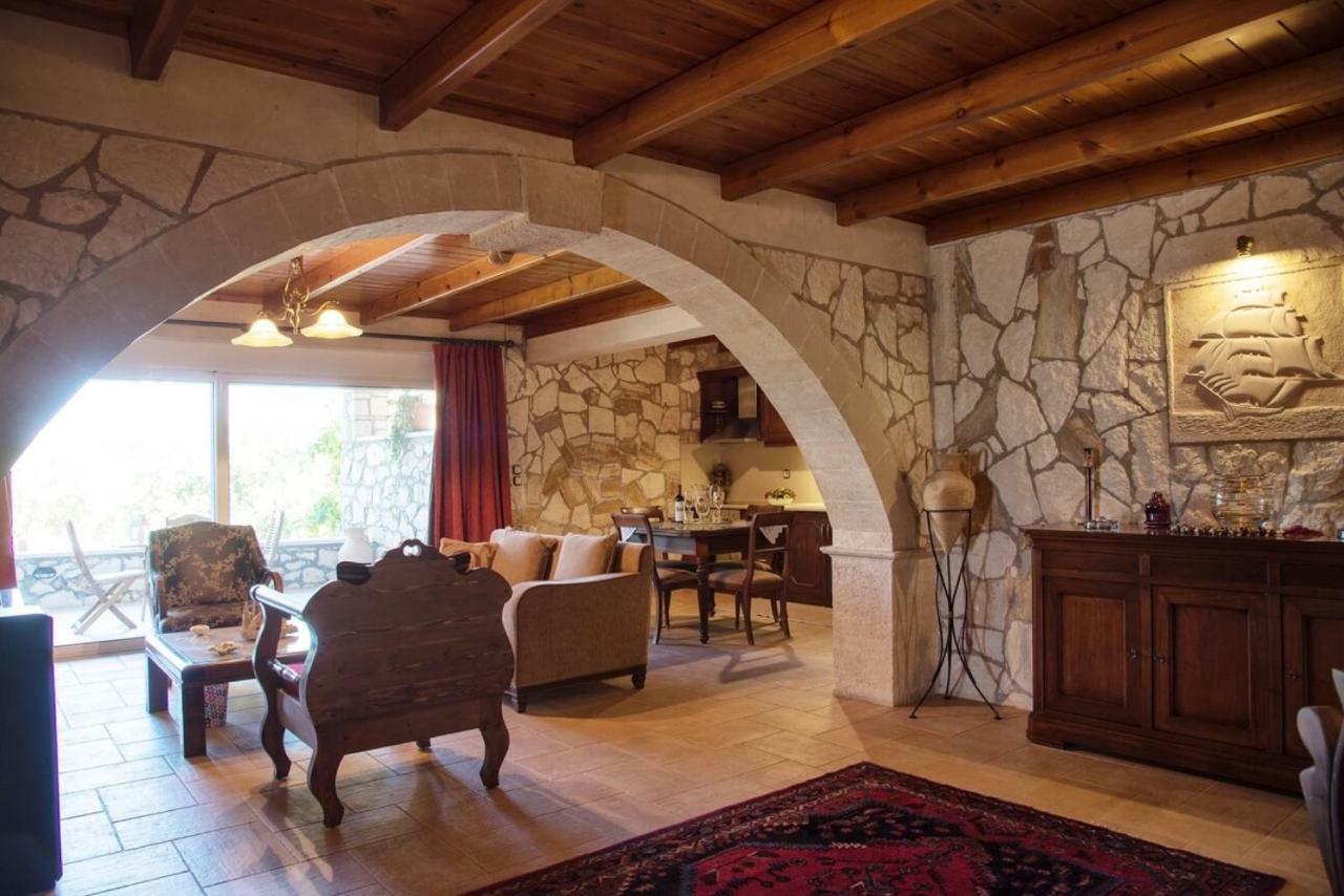 Petrinolis Retreat Apartment Sitia  Luaran gambar