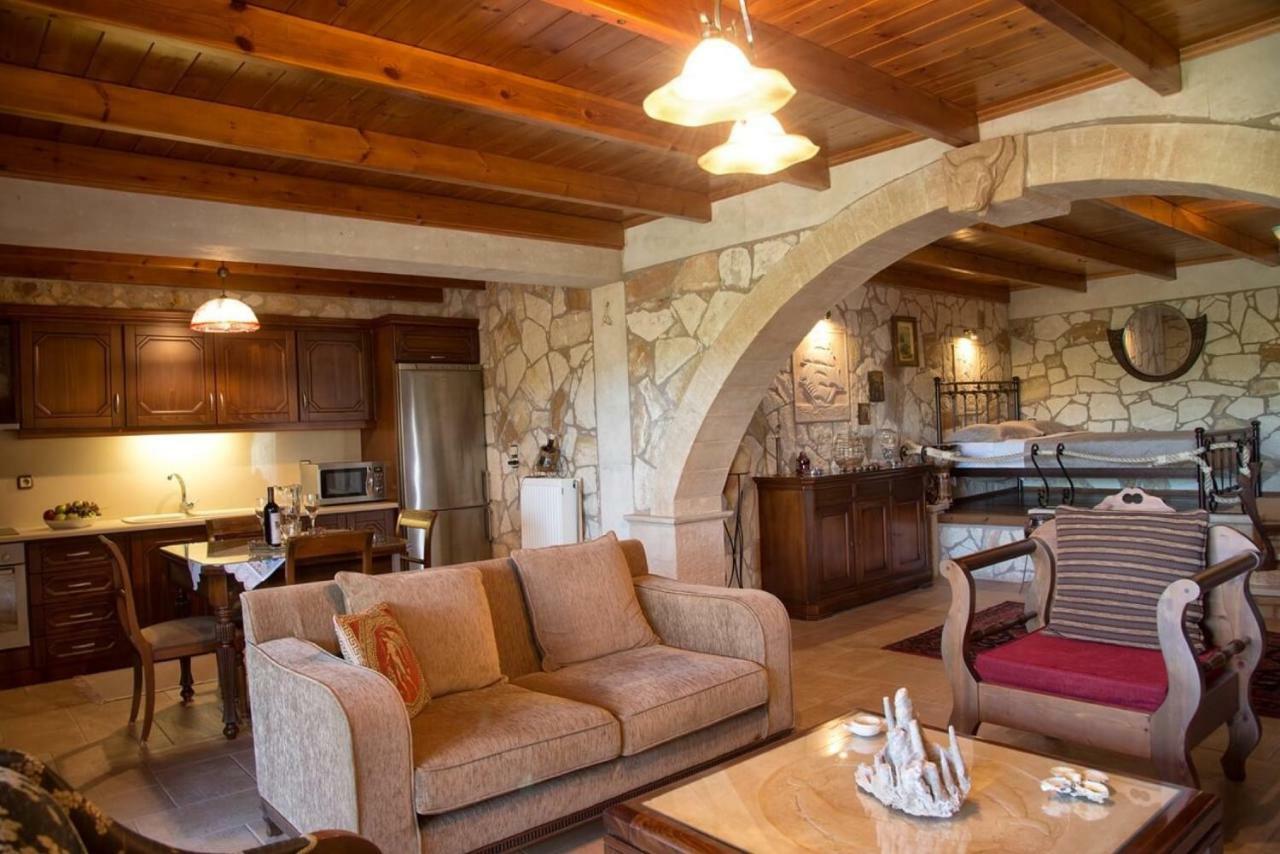 Petrinolis Retreat Apartment Sitia  Luaran gambar